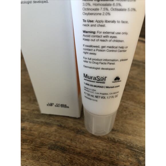 Murad Essential-C Day Moisture SPF 30 Brighten Hydrate Protect 1.7oz EXP 04/2026 - Picture 4 of 5